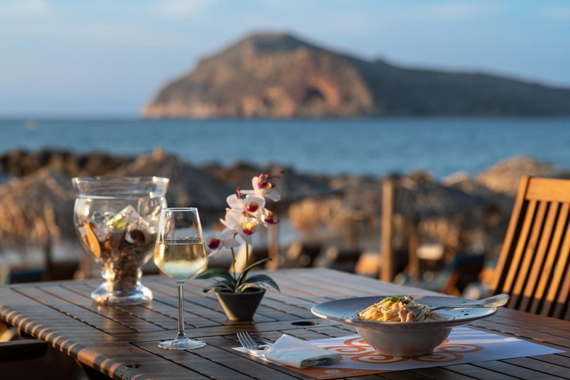 Margarita Beach Hotel Agia Marina  Luaran gambar